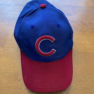 Chicago Cubs embroidered baseball cap
